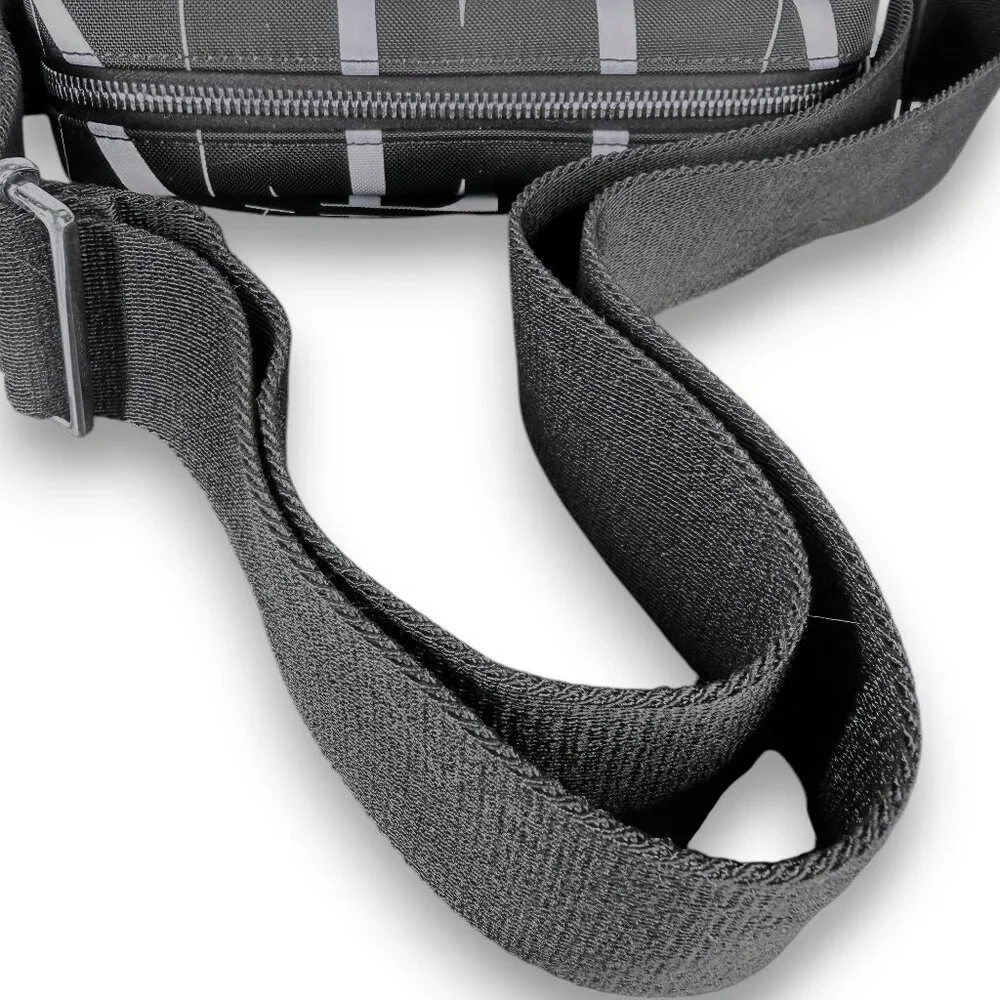 Valentino Garavani VLTN Logo Camera Crossbody Bag with COA - Picture 14 of 14